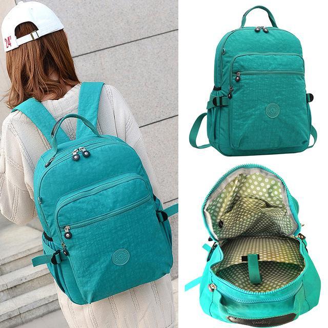 Conjunto de mochila Aceperch y artículos necesarios