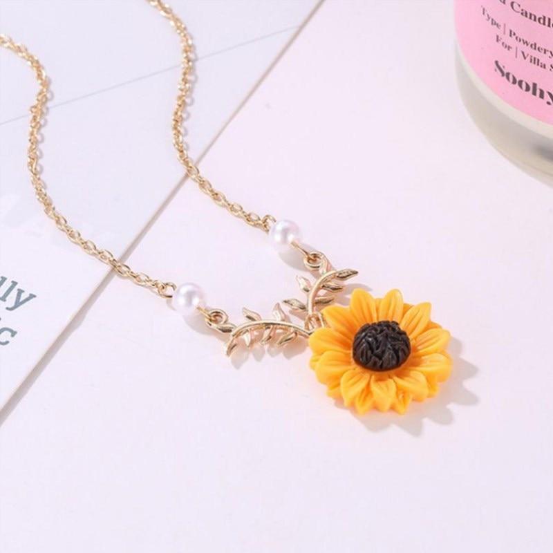 Collar de metal de girasol